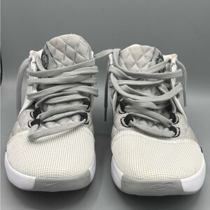 Mens Nike Lebron‎ Witness VIII (White/Black-LT Smoke Grey) Size 7.5